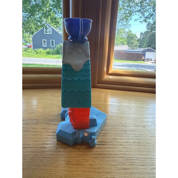 Fisher Price Disney Frozen Olafs Cocoa Cafe Playset With Blue Cup Accessory - Picture 6 of 6